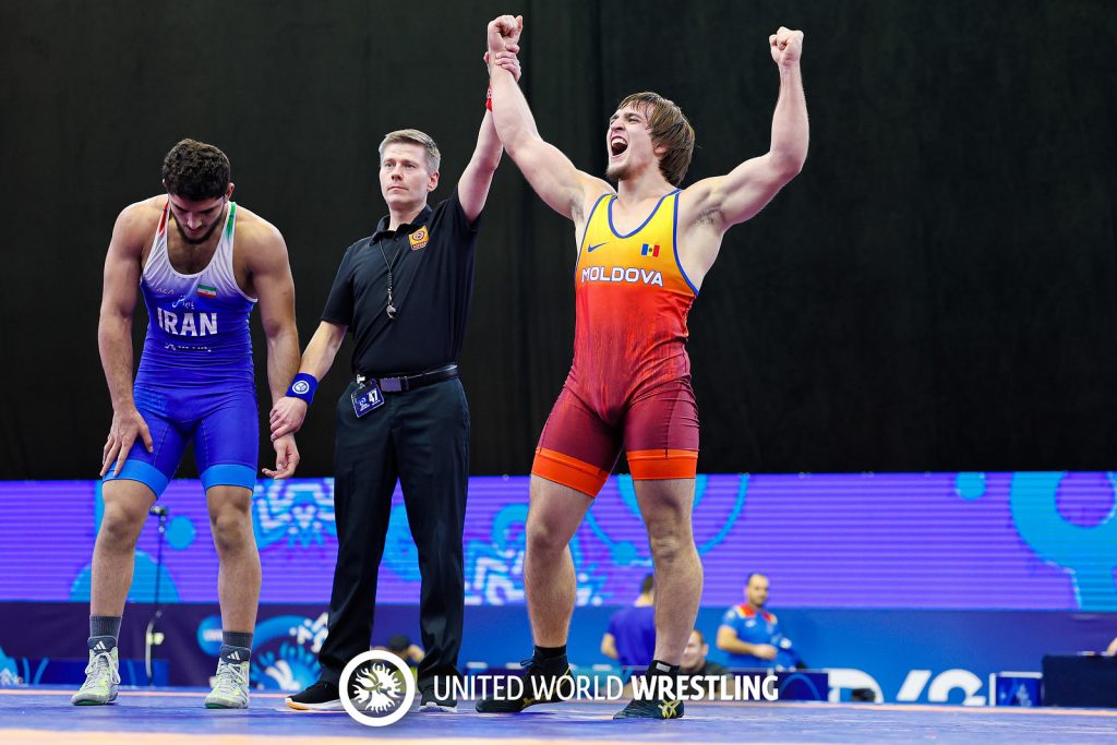 2-8-1024x683 Национальная сборная по борьбе завершила выступления на чемпионате мира серебряной медалью